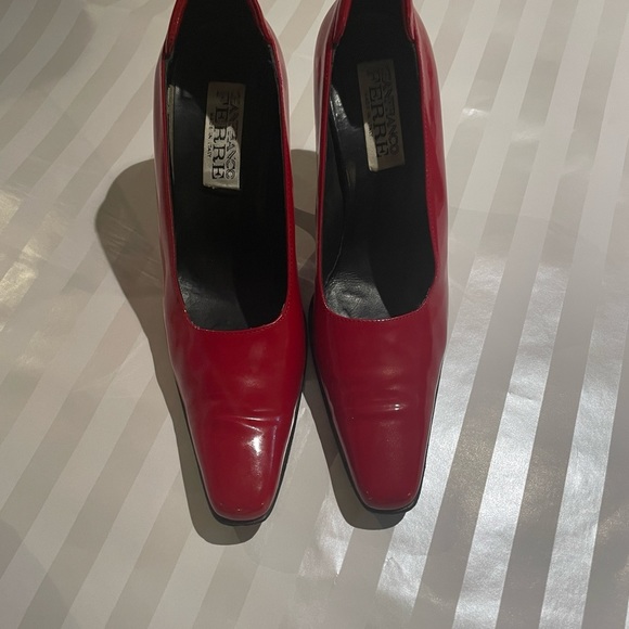 Vintage Ganfranco Ferre Red Classic Made in Italy Pumps Size 9 - Picture 2 of 8